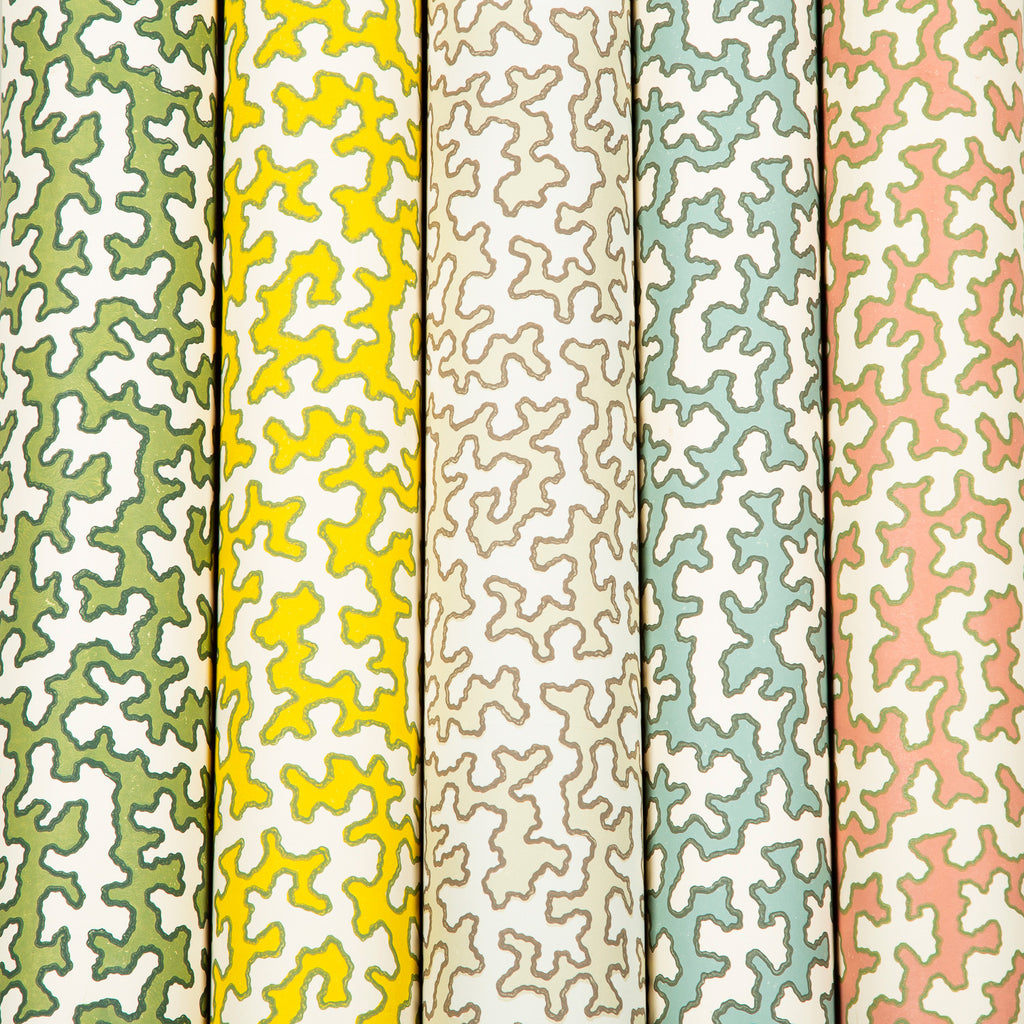 Sibyl Colefax & John Fowler 'Squiggle Apricot' Wallpaper