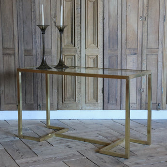 A 1970S ITALIAN BRASS CONSOLE TABLE WITH INSET GLASS TOP, IN THE MANNER OF WILLY RIZZO.