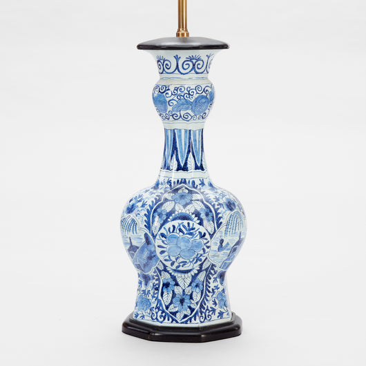 A PAIR OF DUTCH DELFT VASES WITH BULBOUS BODIES AND GARLIC-SHAPED NECKS, EARLY 20TH CENTURY, WIRED AS LAMPS.