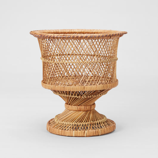 AN URN OR TAZZA SHAPED CANEWORK BASKET. MID-20TH CENTURY.