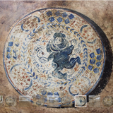 A 1960s/1970s SPANISH SIDE TABLE WITH A GILT METAL BASE AND LATER PAINTED DECORATION TO THE TOP.