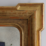 A GOOD QUALITY LATE 19TH CENTURY ITALIAN GILTWOOD MIRROR WITH PUNCHWORK DETAIL AND LATER PLATE.