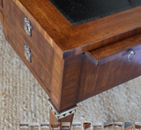 AN ELEGANT, LATE 19TH CENTURY FRENCH WALNUT AND INLAID BUREAU PLAT IN THE DIRECTOIRE TASTE.