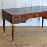 AN ELEGANT, LATE 19TH CENTURY FRENCH WALNUT AND INLAID BUREAU PLAT IN THE DIRECTOIRE TASTE.